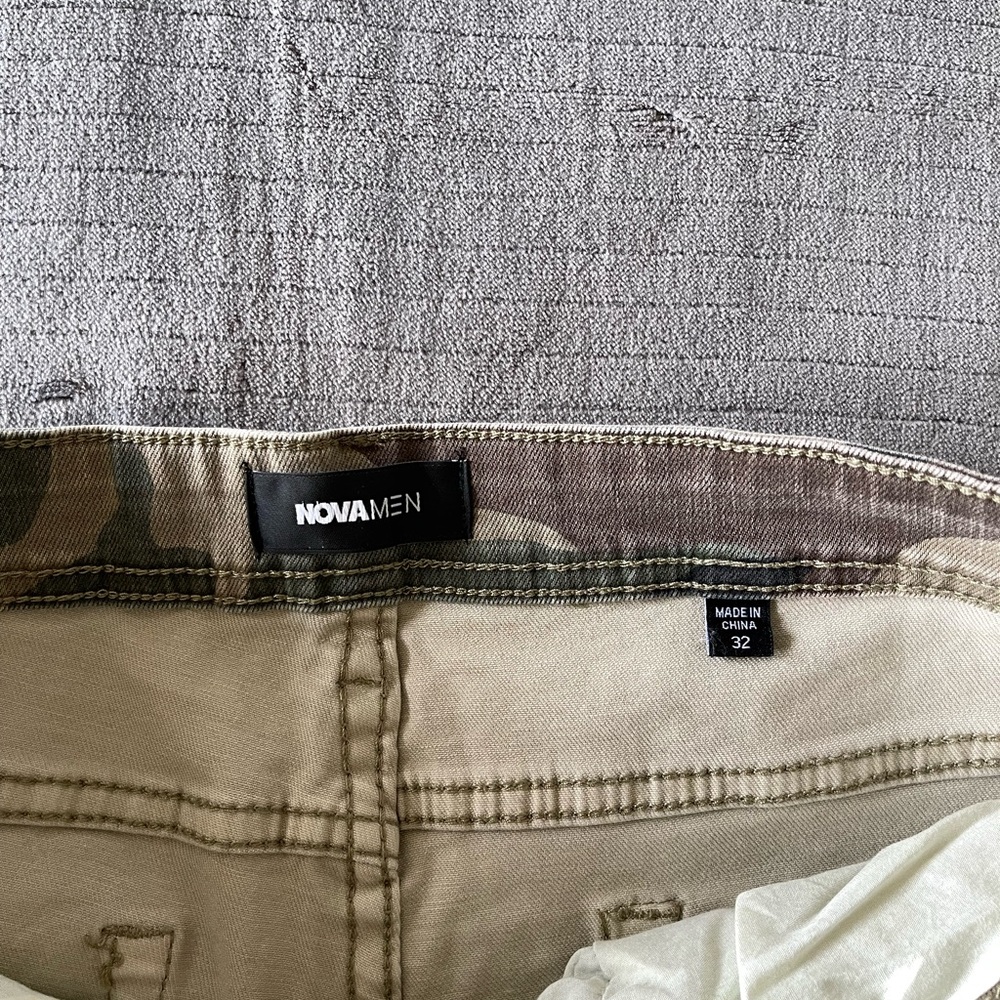Men’s Skinny Camouflage Cargo Pants - Picture 4 of 5